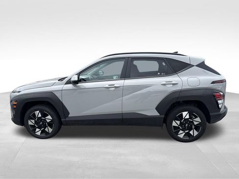 Used 2025 Hyundai Kona SEL AWD/4WD image 2
