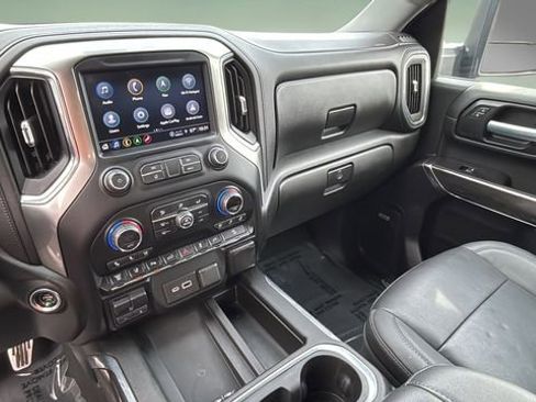 Used 2021 Chevrolet Silverado 2500 LTZ w/ LTZ Premium Package image 23