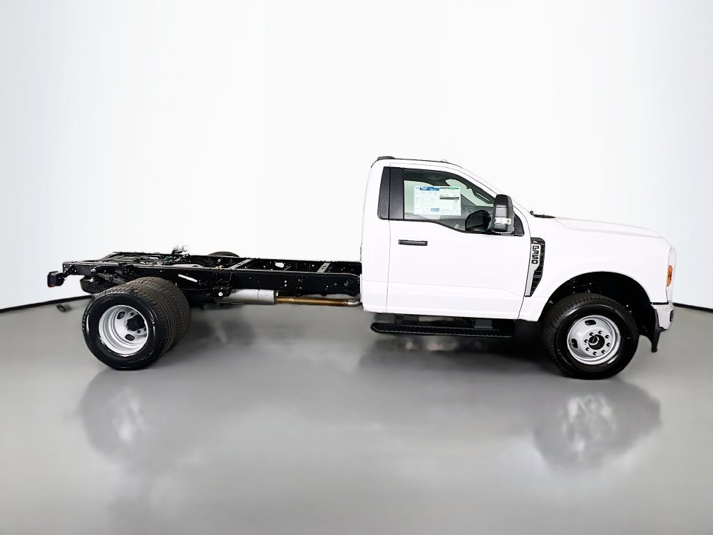 New 2025 Ford F350 XL w/ XL Chrome Package AWD/4WD image 16