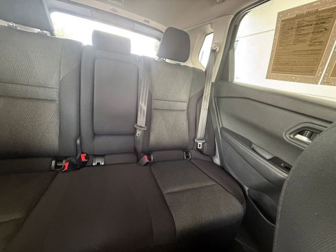 Used 2025 Nissan Rogue SV FWD image 39