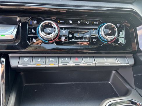 New 2026 GMC Sierra 2500 AT4 w/ AT4 Premium Plus Package image 22