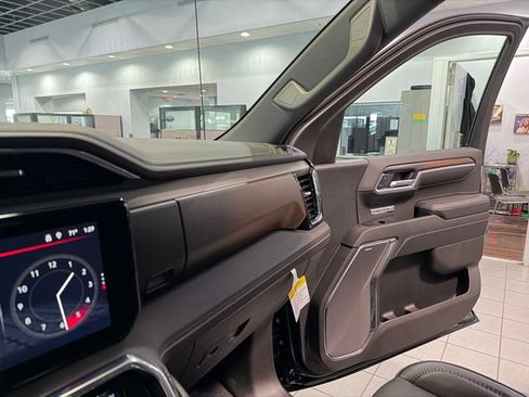 Used 2026 GMC Sierra 1500 Denali AWD/4WD image 27