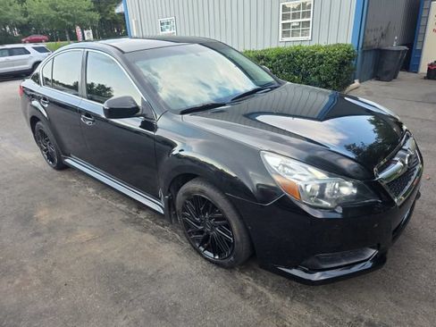 Used 2013 Subaru Legacy 2.5i Premium w/ All-Weather Pkg AWD/4WD image 3