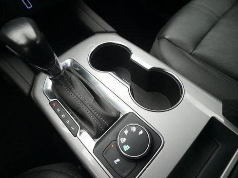 Used 2020 Chevrolet Blazer LT w/ Sound & Technology Package image 17