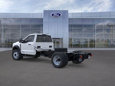 New 2026 Ford F550 4x4 Regular Cab Super Duty w/ XL Chrome Package image 4