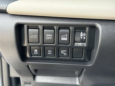 Used 2023 Subaru Forester Limited AWD/4WD image 44