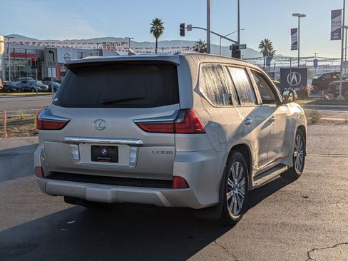 Used 2016 Lexus LX 570 4WD image 5