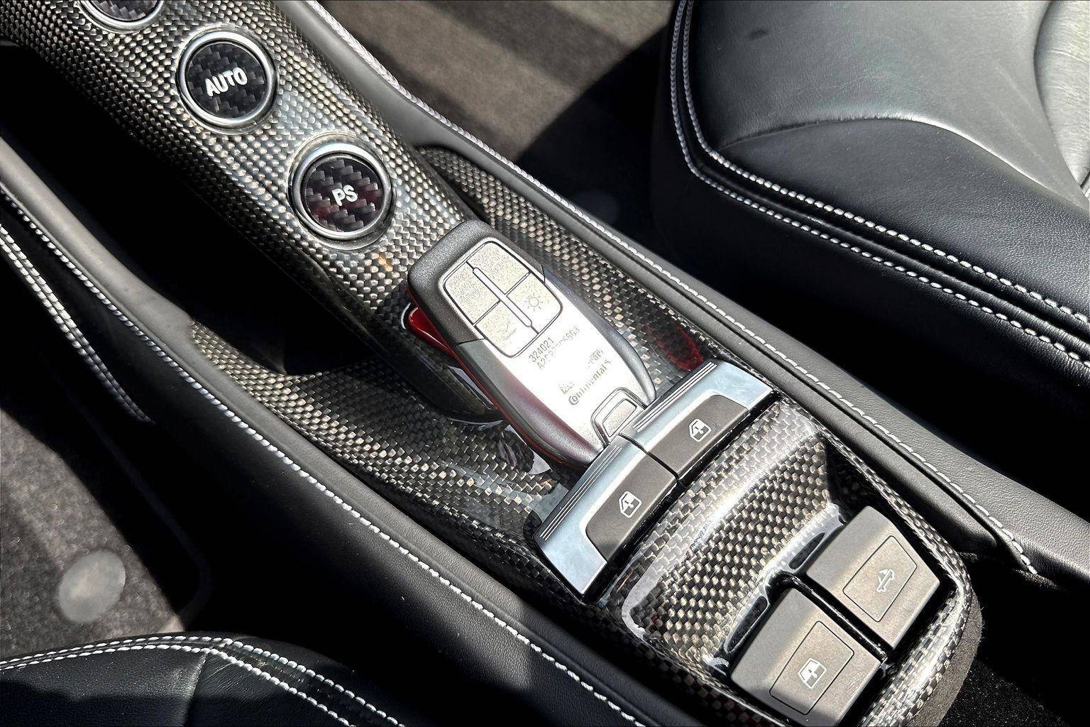 Used 2018 Ferrari 488 Spider RWD image 27