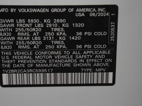 Used 2024 Volkswagen Atlas SEL AWD/4WD image 44