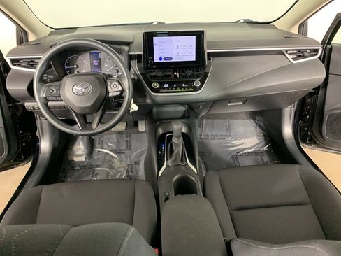 Used 2024 Toyota Corolla LE image 31