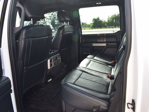 Used 2022 Ford F250 Lariat w/ Lariat Ultimate Package AWD/4WD image 10