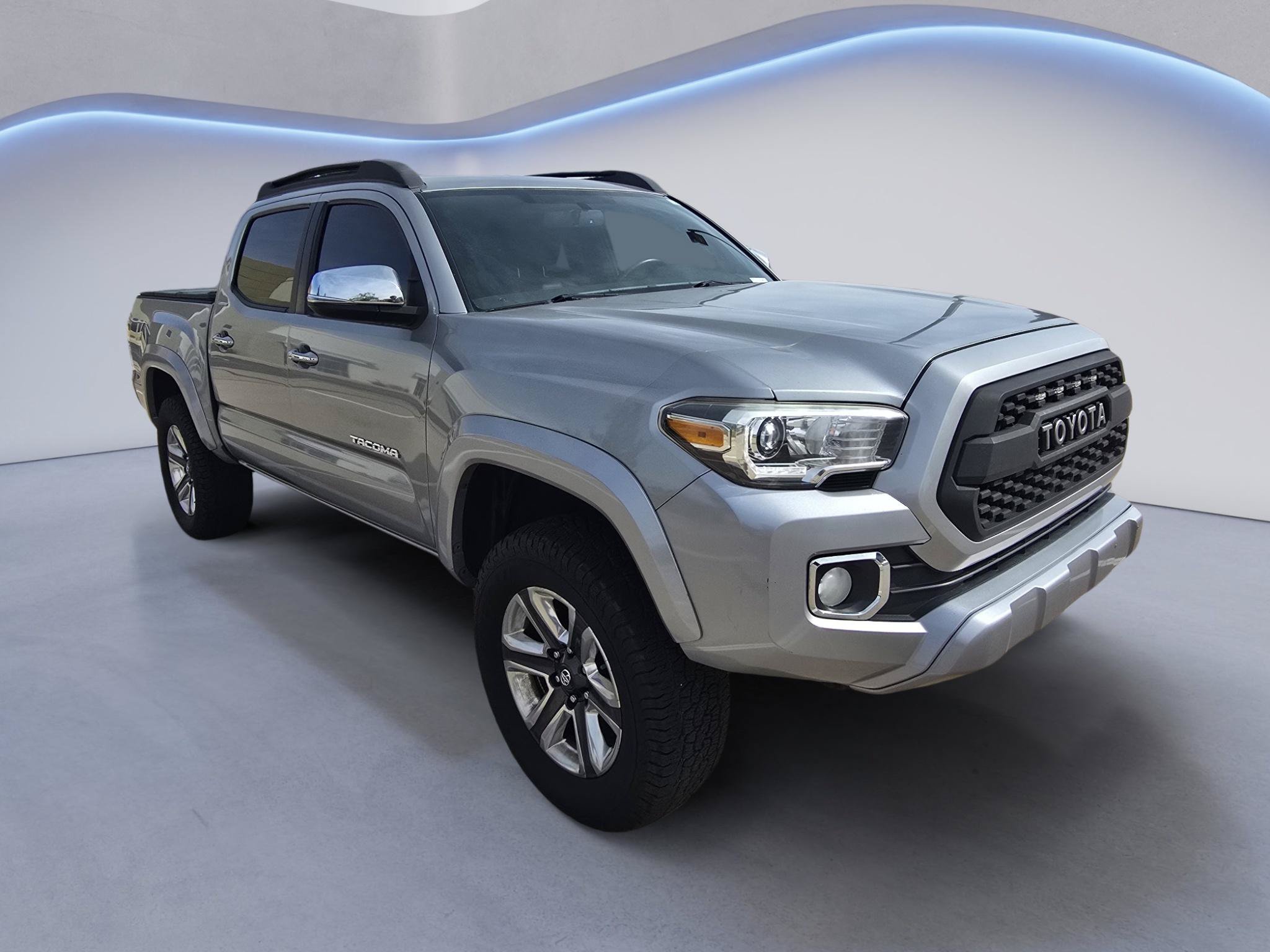 Used 2017 Toyota Tacoma Limited w/ Tow Package AWD/4WD image 7
