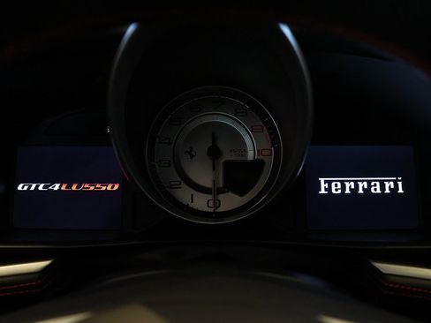 Certified 2018 Ferrari GTC4Lusso V12 image 93