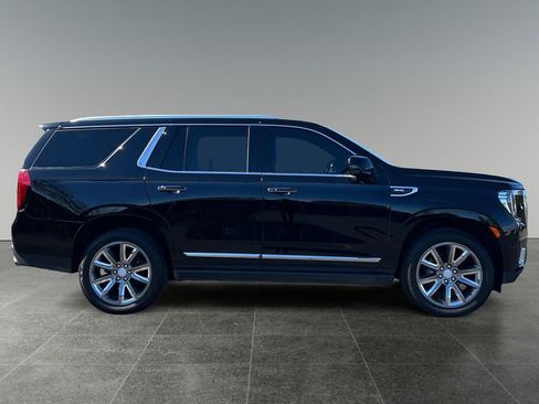 Used 2021 GMC Yukon Denali w/ Denali Premium Package AWD/4WD image 8