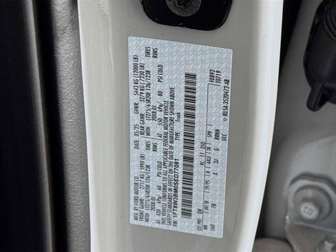 Used 2025 Ford F350 Platinum w/ FX4 Off-Road Package image 29