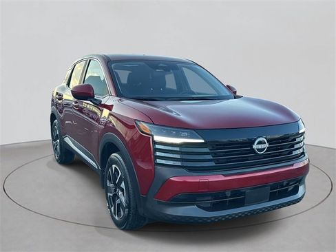 Used 2025 Nissan Kicks SV image 3