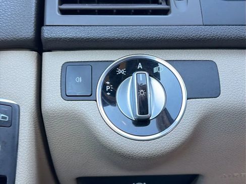 Used 2011 Mercedes-Benz C 300 4MATIC Sedan image 37