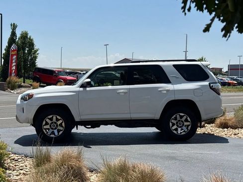 Used 2019 Toyota 4Runner TRD Off-Road AWD/4WD image 50