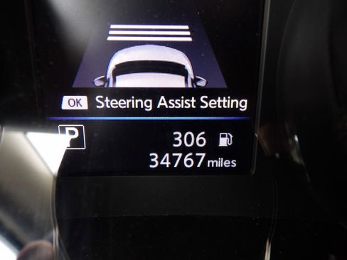 Used 2020 Nissan Rogue SV w/ Premium Package image 18