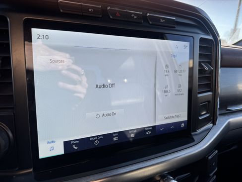 Used 2022 Ford F150 Lariat image 24