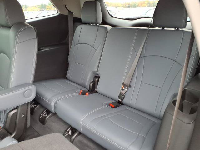 Used 2021 Buick Enclave Essence AWD/4WD image 10