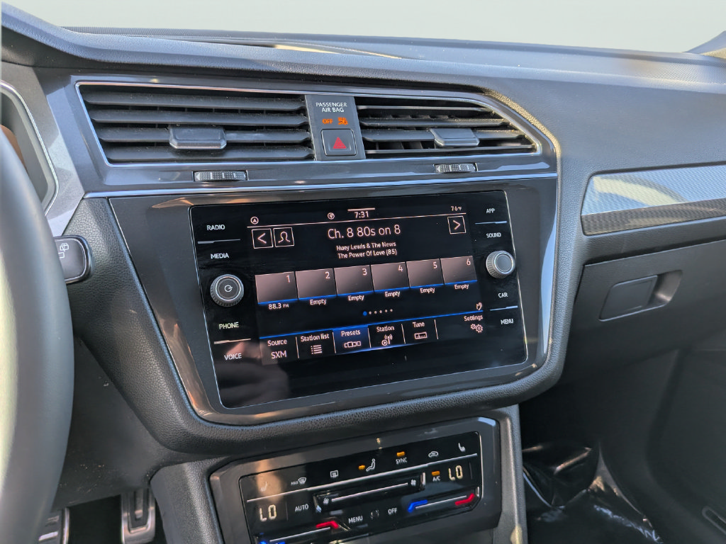 Certified 2023 Volkswagen Tiguan SE R-Line FWD image 21
