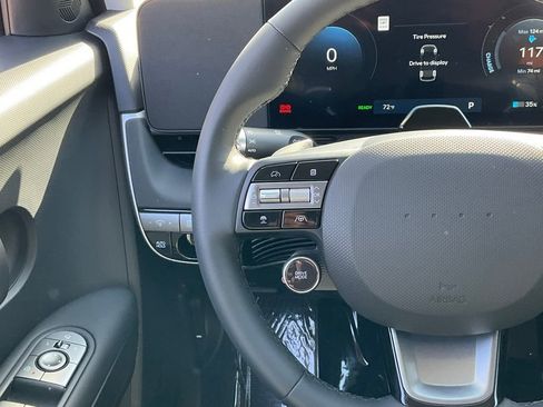 Used 2025 Hyundai Ioniq 5 SEL image 40