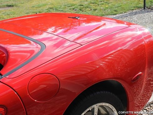 Used 2004 Chevrolet Corvette Convertible w/ Preferred Equipment Group image 22