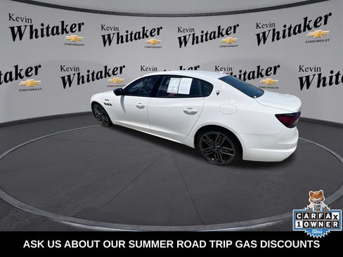 Used 2022 Maserati Quattroporte Modena RWD image 6