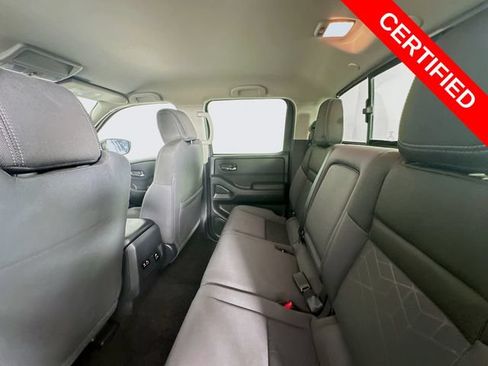 Used 2025 Nissan Frontier SV w/ SV Convenience Package RWD image 23