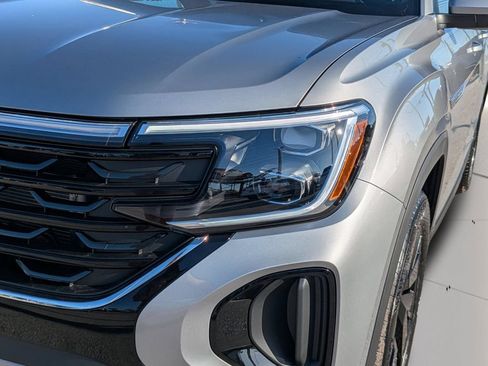 New 2026 Volkswagen Atlas Cross Sport SE AWD/4WD image 7