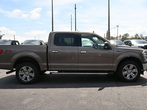 Used 2019 Ford F150 XLT w/ Equipment Group 302A Luxury AWD/4WD image 13