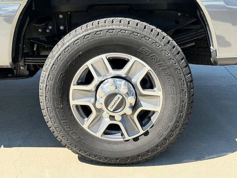 Used 2023 Ford F350 Lariat w/ Tow Technology Package image 12