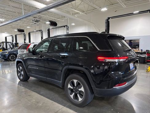 Used 2024 Jeep Grand Cherokee Limited 4xe AWD/4WD image 3