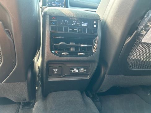 Used 2023 Jeep Grand Cherokee L Laredo AWD/4WD image 25