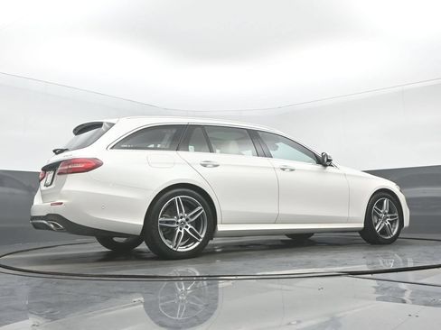 Used 2019 Mercedes-Benz E 450 4MATIC Wagon image 32