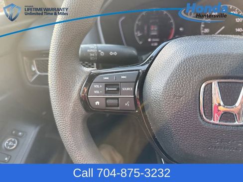 Used 2023 Honda Civic LX image 23