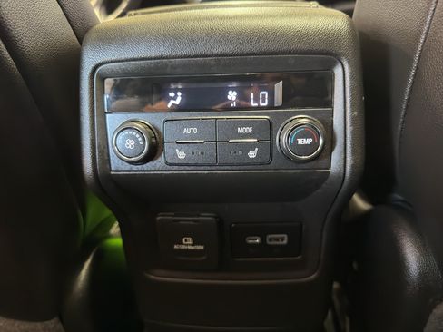 Used 2020 GMC Acadia Denali w/ Trailering Package AWD/4WD image 14