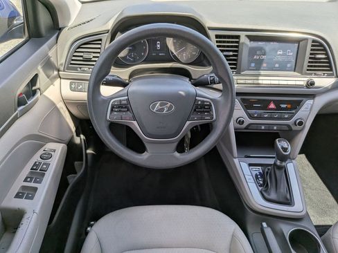 Used 2018 Hyundai Elantra SEL FWD image 14