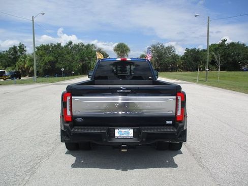 Certified 2024 Ford F450 Platinum w/ FX4 Off-Road Package AWD/4WD image 6