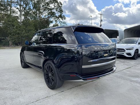 Used 2025 Land Rover Range Rover SE image 19