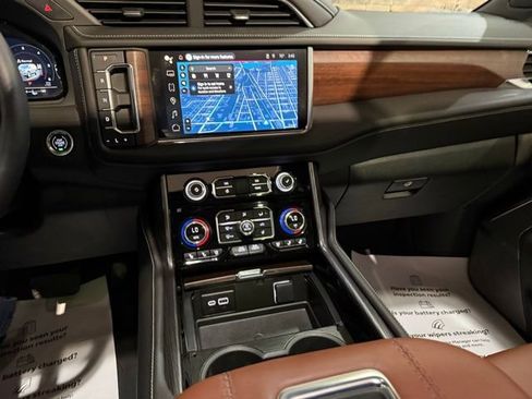 Used 2023 GMC Yukon Denali Ultimate image 22