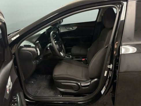 Used 2023 Kia Forte LXS FWD image 20