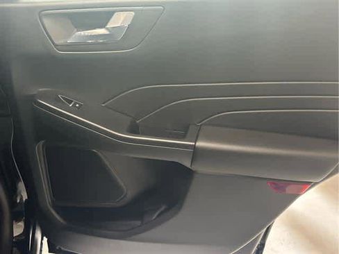 New 2025 Ford Escape ST-Line w/ Tech Pack #1 image 18