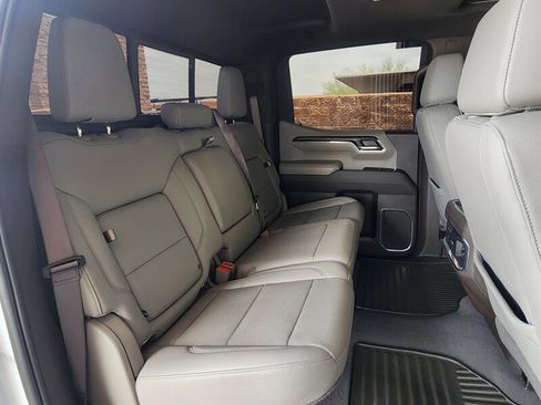 Used 2024 GMC Sierra 1500 SLT RWD image 77