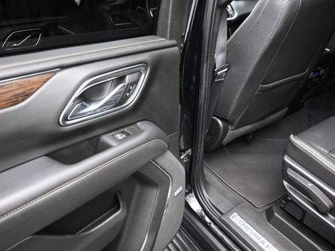 Used 2022 Chevrolet Tahoe Premier AWD/4WD image 18