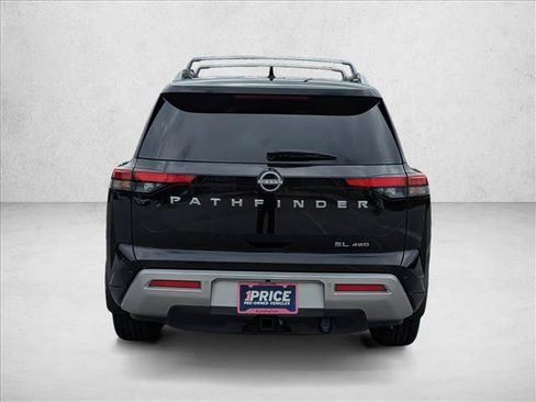 Used 2025 Nissan Pathfinder SL w/ SL Premium Package AWD/4WD image 6