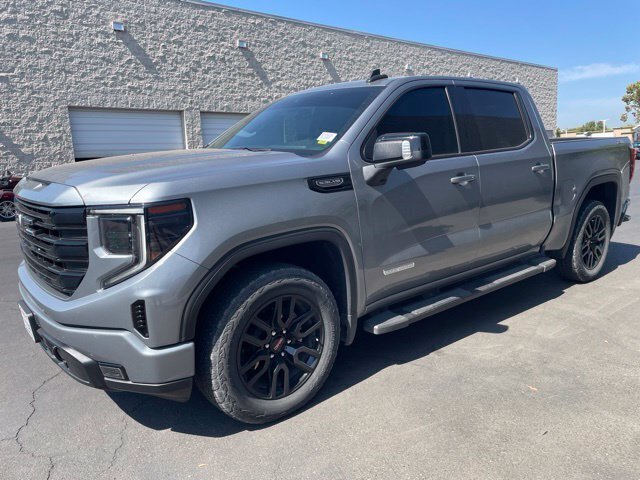 Used 2023 GMC Sierra 1500 Elevation w/ Elevation Premium Package AWD/4WD image 4