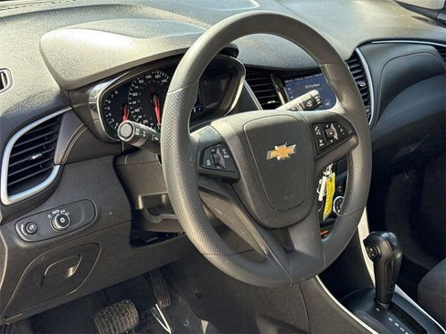 Used 2020 Chevrolet Trax LS w/ Tint and Cruise Package image 9