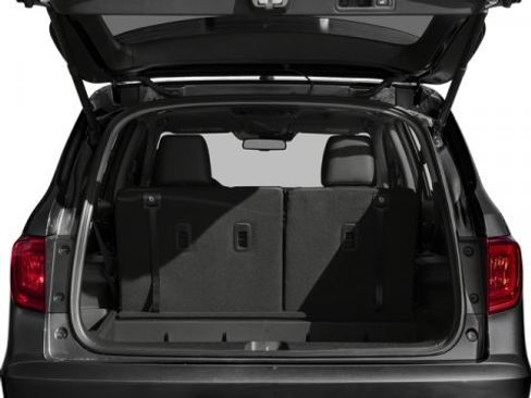 Used 2017 Honda Pilot Elite image 12